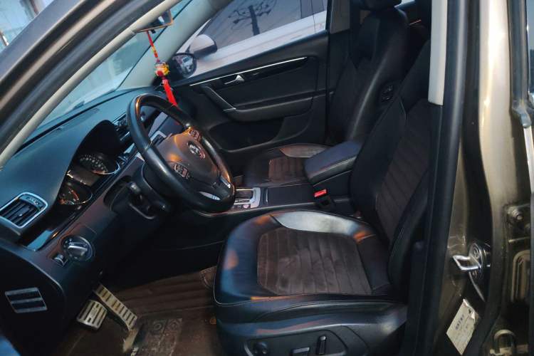 Used Volkswagen Magotan 2015 Revised Version 2.0 TSI Luxury Edition Left Front Seat