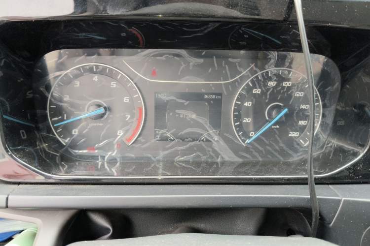 Used Ford Transit 2023 2.0T Gasoline Manual Multifunction Commercial Vehicle Short Wheelbase Low Roof 5/6 Seats