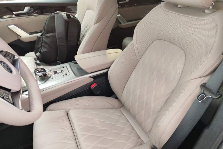 Used BYD Tang New Energy 2025 DM-i 115KM Flagship Model
