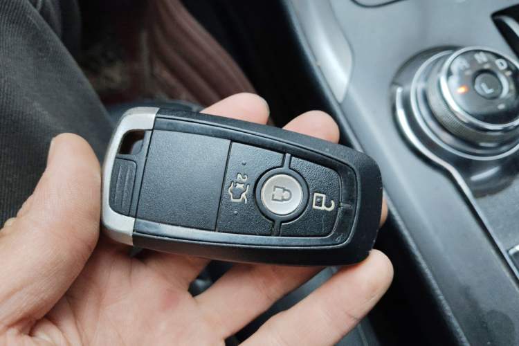 Used Ford Mondeo New Energy 2018 2.0 PHEV ZhiShang Trim
