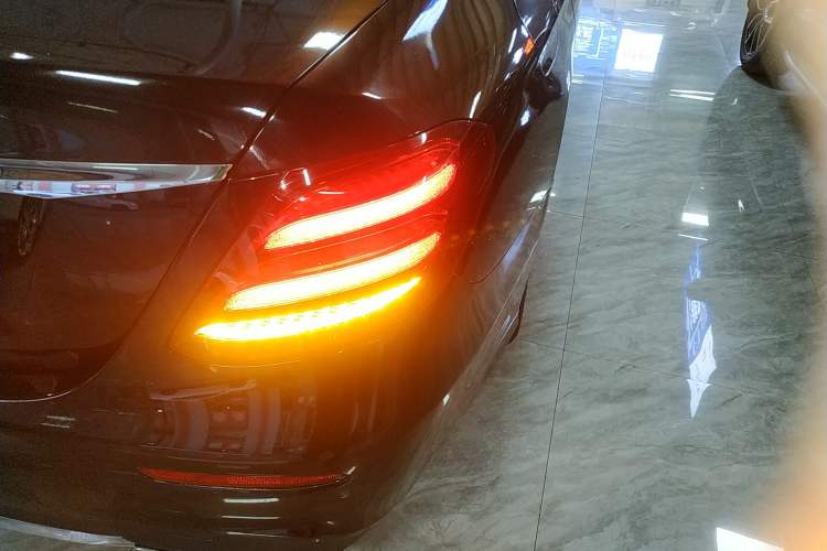 Used Mercedes-Benz E-Class 2020 E 300 L Sporty and Stylish Model
