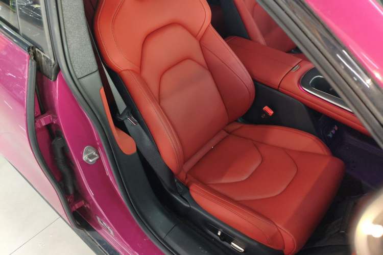 Used Xiaomi Auto SU7 2024 Rear-Drive Long-Range Intelligent Driving Version Right Front Seat