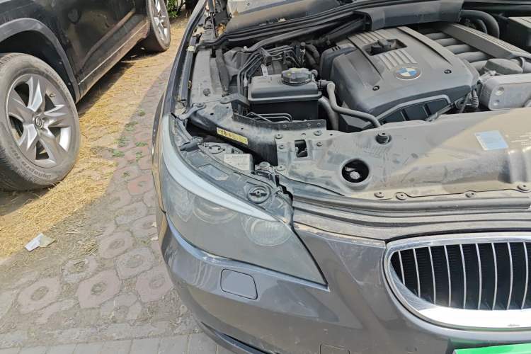 Used BMW 5 Series 2009 530Li Leading Model