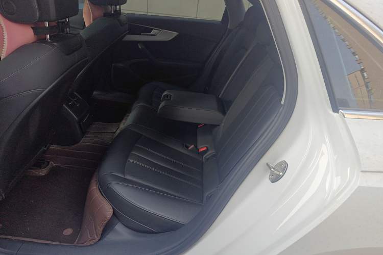 Used Audi A4L 2020 40 TFSI Fashion Dynamic Model
