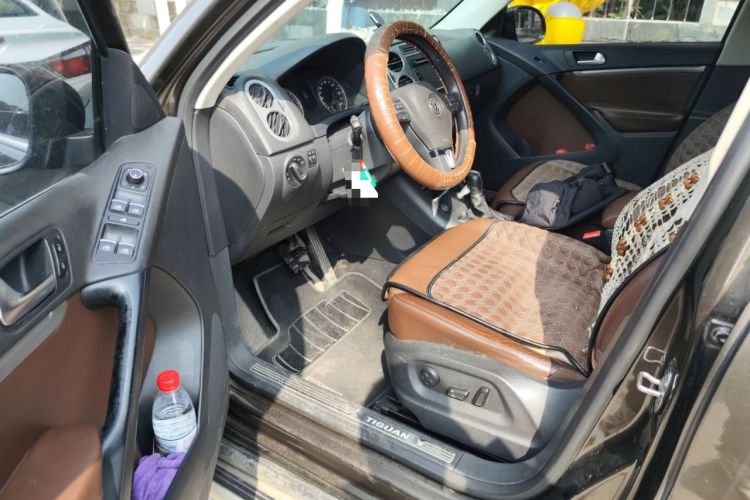 Used Volkswagen Tiguan 2015 1.8TSI Automatic All-Wheel-Drive Luxury Model
