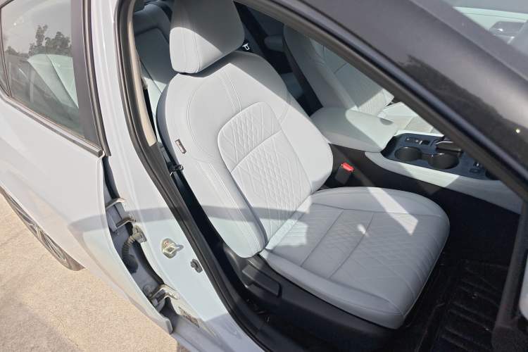 Used Nissan Sylphy 2023 Super Hybrid Electric Drive Ultra-Luxury Model
