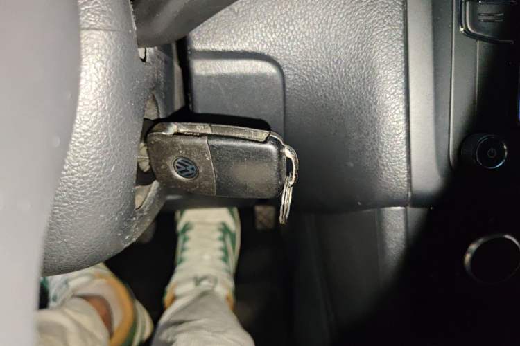 Used Volkswagen Polo 2014 1.4L Manual Fashion Edition
