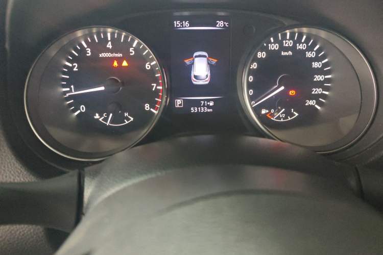 Used Nissan Qashqai 2019 2.0L CVT Smart Enjoyment Version Odometer Close Up