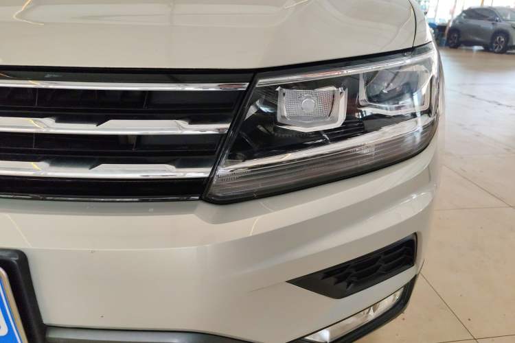 Used Volkswagen Tiguan L 2019 330TSI Automatic Two-Wheel Drive Luxury Edition China V Standard Left Front Headlight