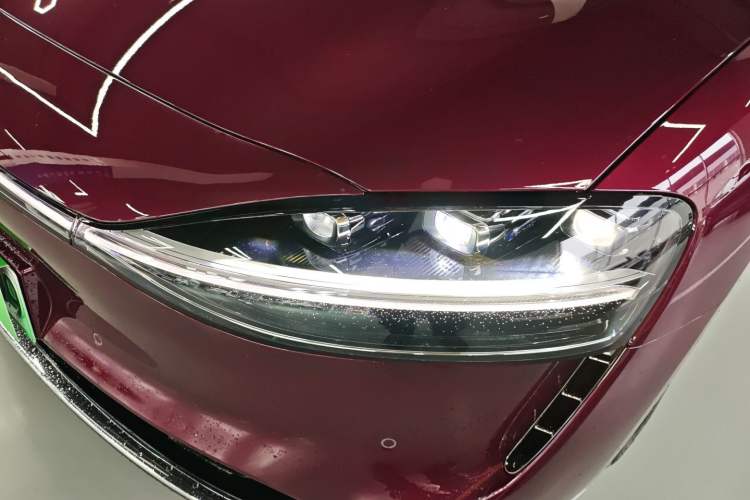 Used Hima Stelato S9 2025 Extended-Range Max Left Front Headlight