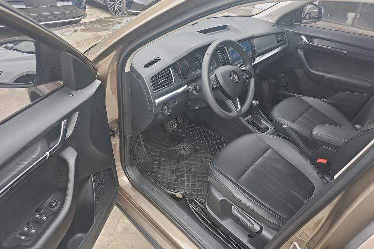 Used Skoda Kamiq 2020 1.5L Automatic Comfort Edition Driver Seat