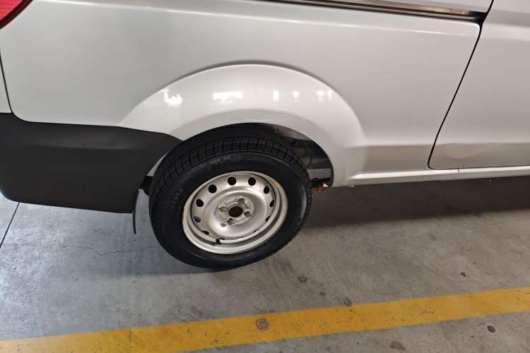 Used Jinbei Hiace X30 2020 1.5L Van Super-Enjoyment Model China VI Standard SWC15M
