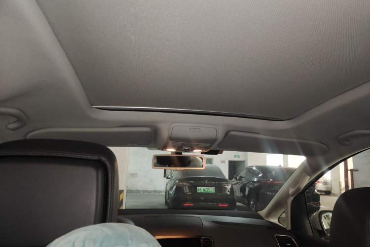 Used Volkswagen Sharan 2013 1.8TSI Comfort Model Euro IV
