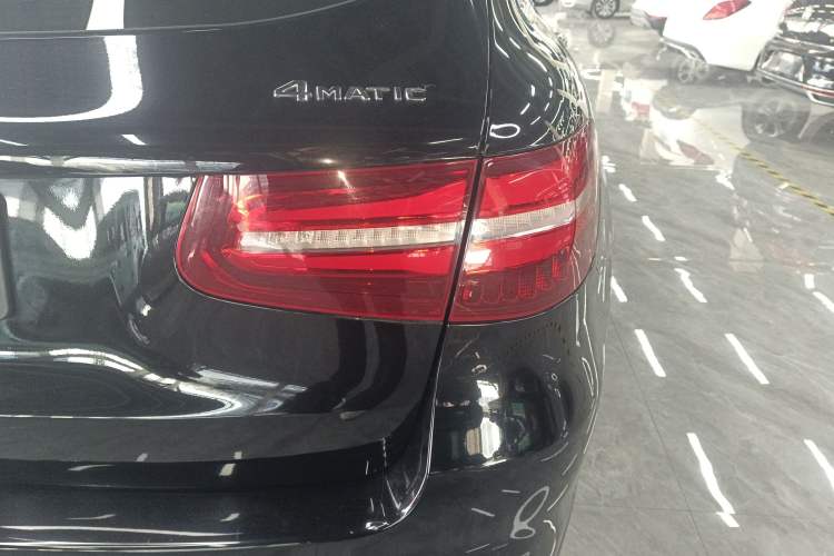 Used Mercedes-Benz GLC 2018 Facelifted GLC 260 4MATIC Dynamic Edition