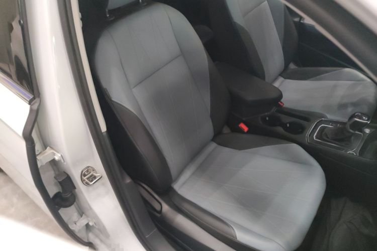 Used Volkswagen Lavida 2023 Revised Version 1.5L Automatic Starry Sky Edition – 5 Million Units Right Front Seat