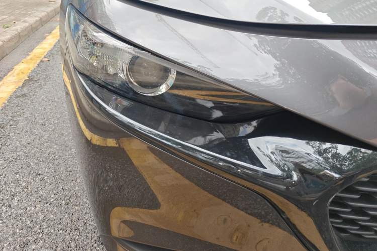 Used Mazda 3 Axela 2023 2.0L Automatic Zhiqing Edition Right Front Headlight