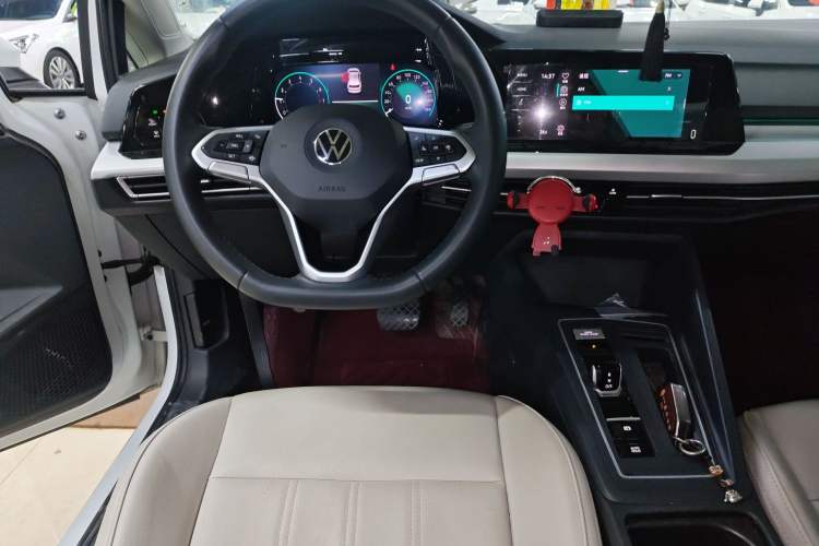 Used Volkswagen Golf 2021 280TSI DSG Pro Audio And AC Panel