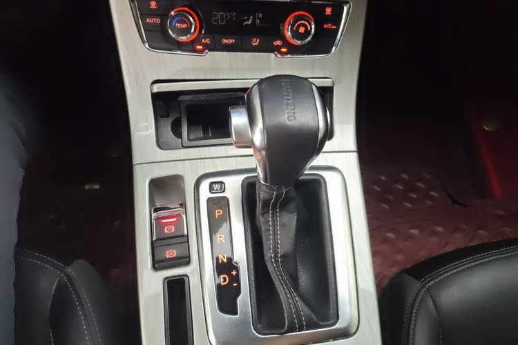 Used Hanteng X5 2018 1.5T CVT Luxury Edition
