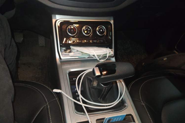 Used Bestune X40 2019 1.6L Automatic Luxury Edition China VI
