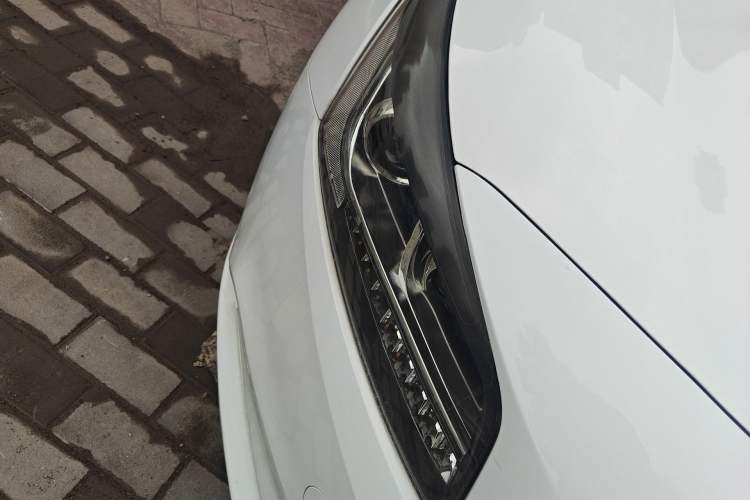 Used Chevrolet Cruze 2015 1.5L Classic SE MT Right Front Headlight