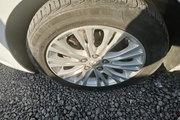 Used Buick GT 2017 15N Automatic Elite Version
