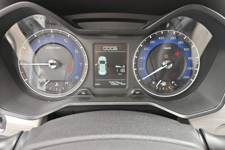 Used Geely Auto Vision X3 2020 1.5L Manual Happiness Edition