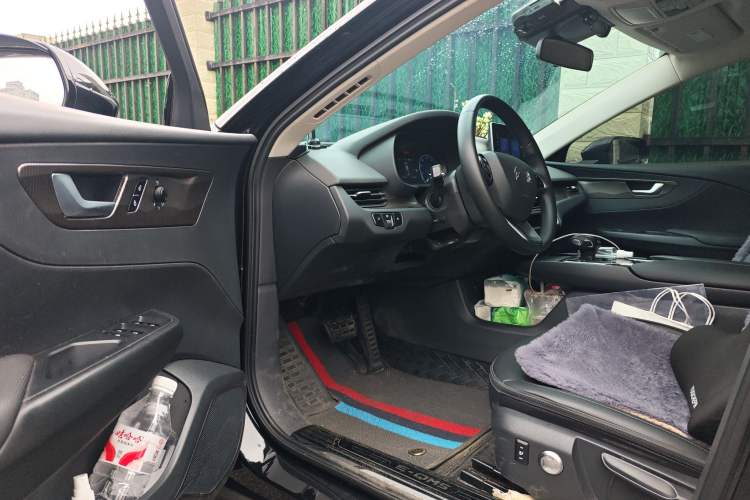 Used Hongqi E-QM5 2023 Base Travel Edition Driver Seat