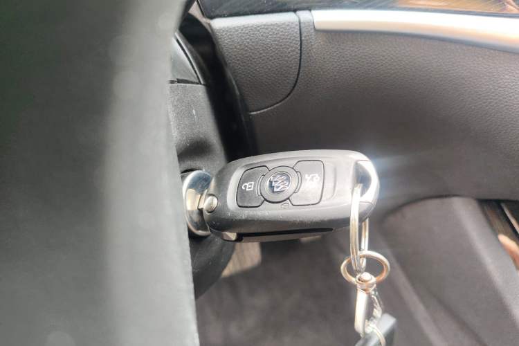 Used Buick Verano 2017 Sedan 20T Dual-Clutch Leading Model
