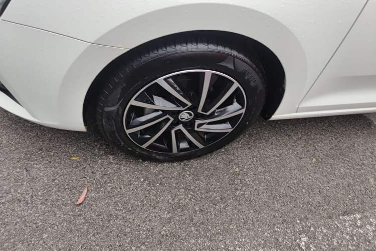 Used Skoda Rapid Spaceback 2020 1.5L Automatic Comfort Edition
