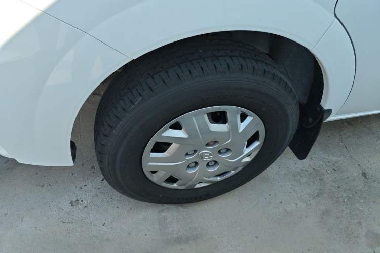 Used SAIC MAXUS Xintu V80 2025 PRO Aoyuntong 2.0T Manual Long Wheelbase Mid-Height 6/7/8/9-Seater
