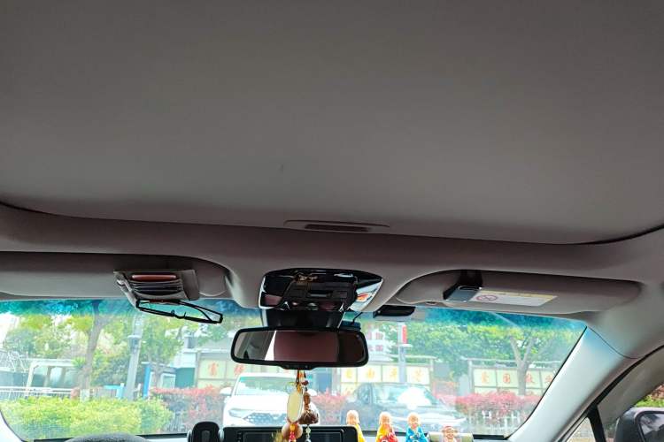 Used Toyota Harrier 2022 Dual-Engine 2.5L CVT Two-Wheel Drive Luxury Edition Headliner