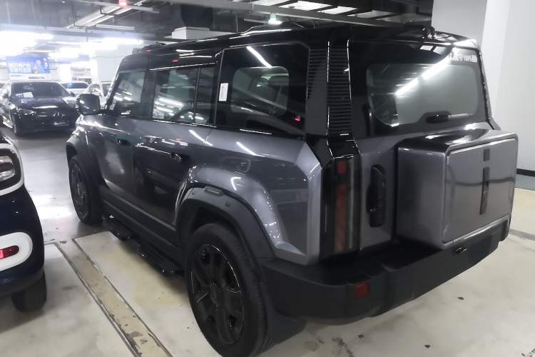 Used iCAR 03 2024 501km Four-wheel Drive Long-Range Advanced Version