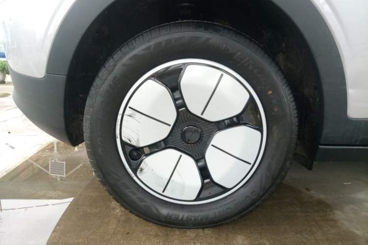 Used Geely Galaxy Geome 2025 310km Youth Edition Right Rear Wheel Hub