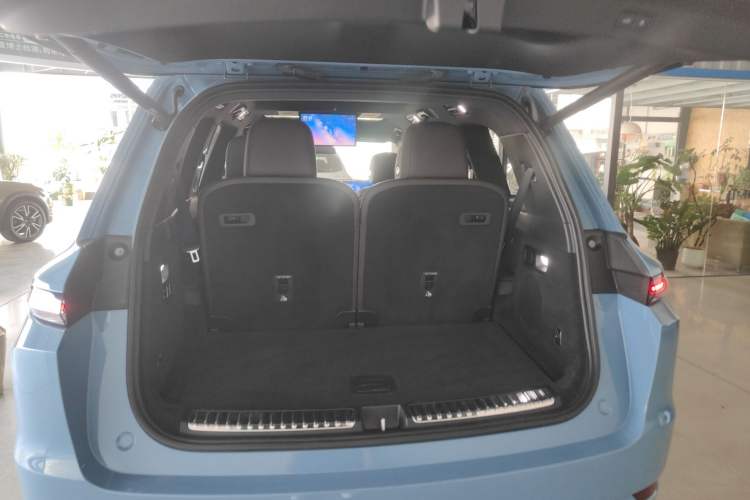 Used Li Auto L9 2022 Max model