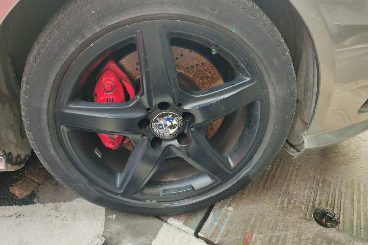 Used Mercedes-Benz CLS 2012 CLS 350 CGI Right Front Wheel Hub