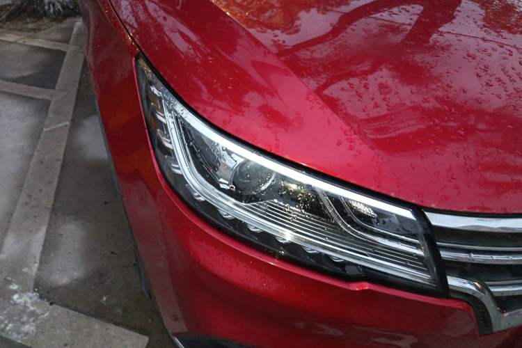 Used Roewe RX3 2018 1.6L CVT Flagship Edition Right Front Headlight