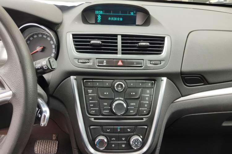 Used Buick Encore 2015 1.4T Automatic Two-Wheel Drive Urban Elite Version