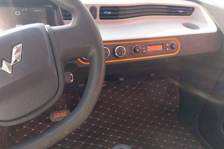 Used Wuling Hongguang MINIEV 2020 Freedom Version Lithium Iron Phosphate