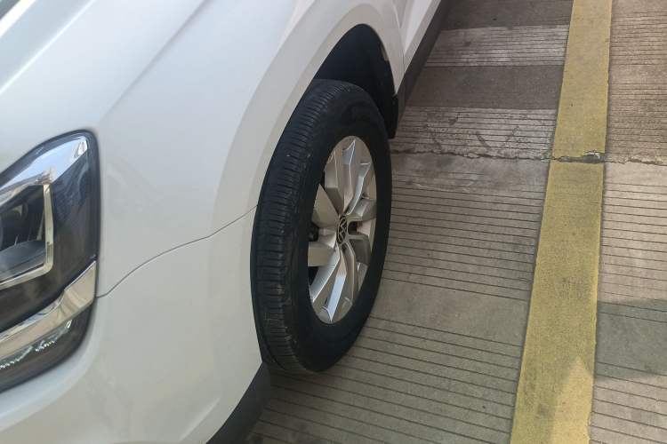 Used Volkswagen Tharu 2022 280TSI Two-Wheel Drive Trend Edition Left Front Wheel Hub