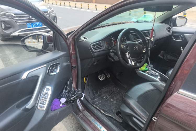 Used Citroen C3-XR 2015 1.6THP Automatic Pioneer Model Driver Seat