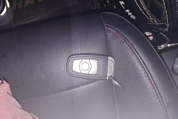 Used Haval H6 2016 Upgraded Model 1.5T Automatic Two-Wheel Drive Elite Version Vehicle Key