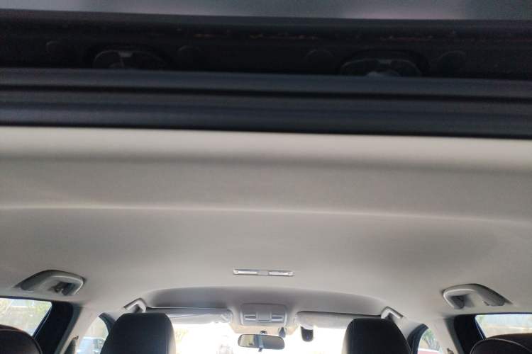 Used Mazda CX-5 2025 2.0L Automatic Two-Wheel Drive Comfort Version Headliner