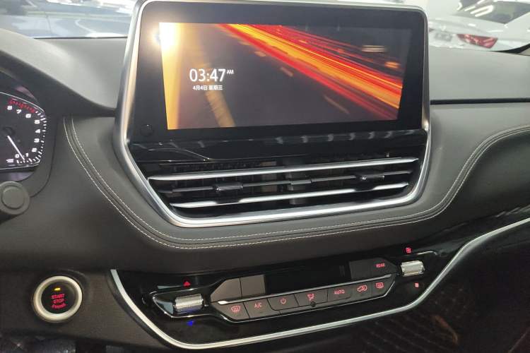 Used SAIC MAXUS G20 2021 Facelifted PLUS 2.0T Gasoline Automatic Luxury Edition