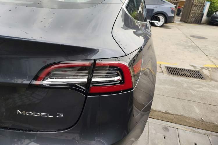 Used Tesla Model 3 2020 Refreshed Version Long-Range Rear-Wheel Drive Exterior 3