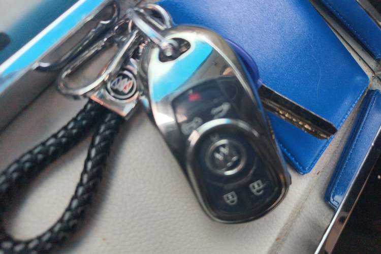 Used Buick GL8 2017 ES 28T Comfort Model China V Standard