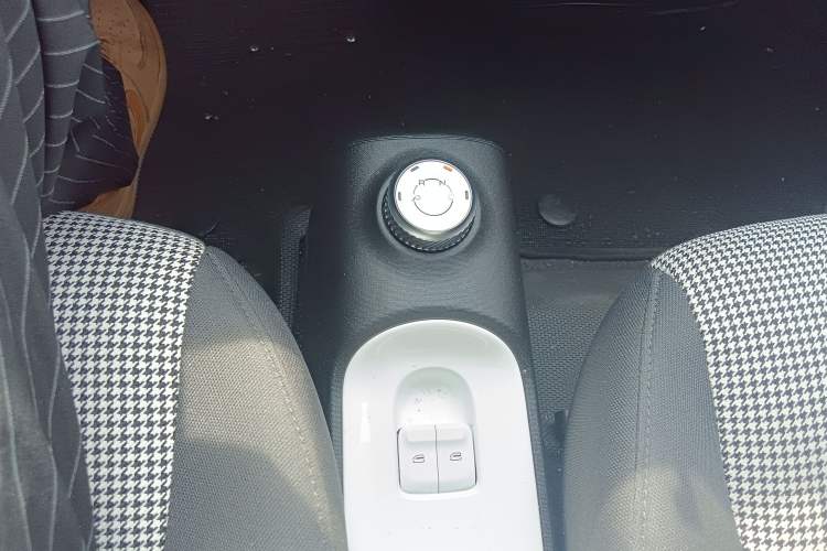 Used Wuling Hongguang MINIEV 2024 3rd Generation 215km Advanced Version