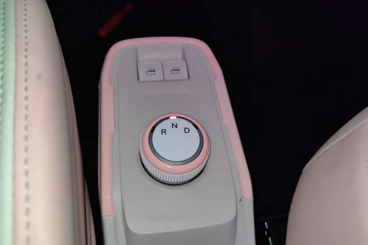 Used Chery New Energy QQ Ice Cream 2022 Taohuanxi Sweet Peach Edition