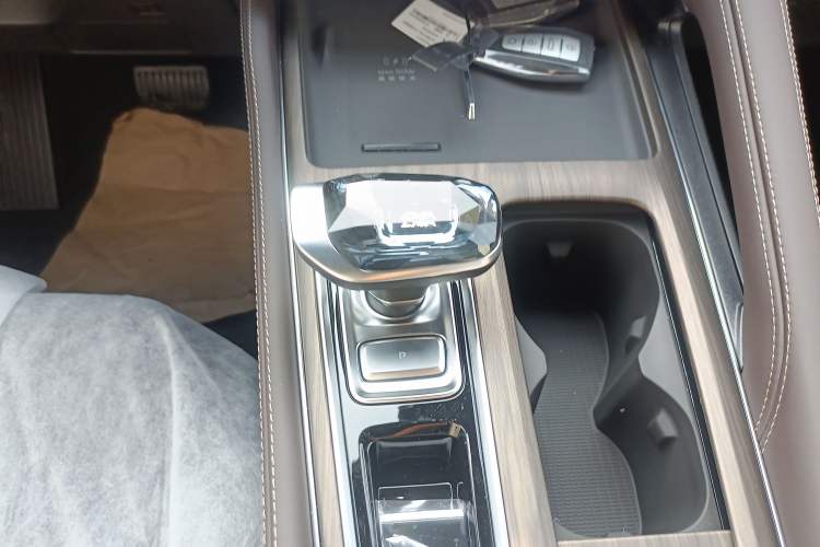 Used Geely Auto Monjaro L 2026 Model Oriental Yao 2.0TD Automatic Xiaohan Edition