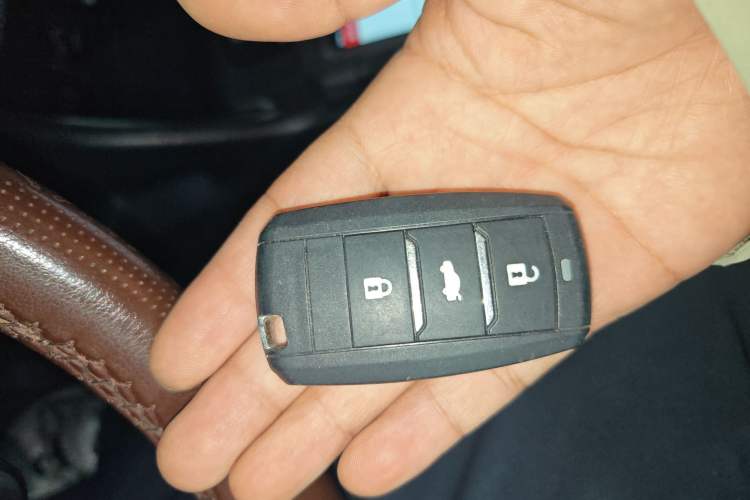 Used CHANGAN CS75 2016 1.8T Automatic Elite Model China V Standard