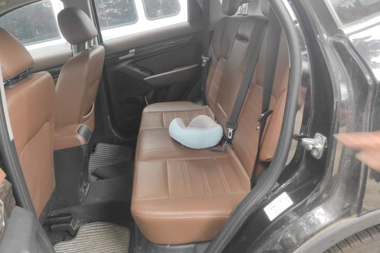 Used BAIC Weiwang S50 2016 1.5T Manual Lede Premium Edition Left Rear Seat